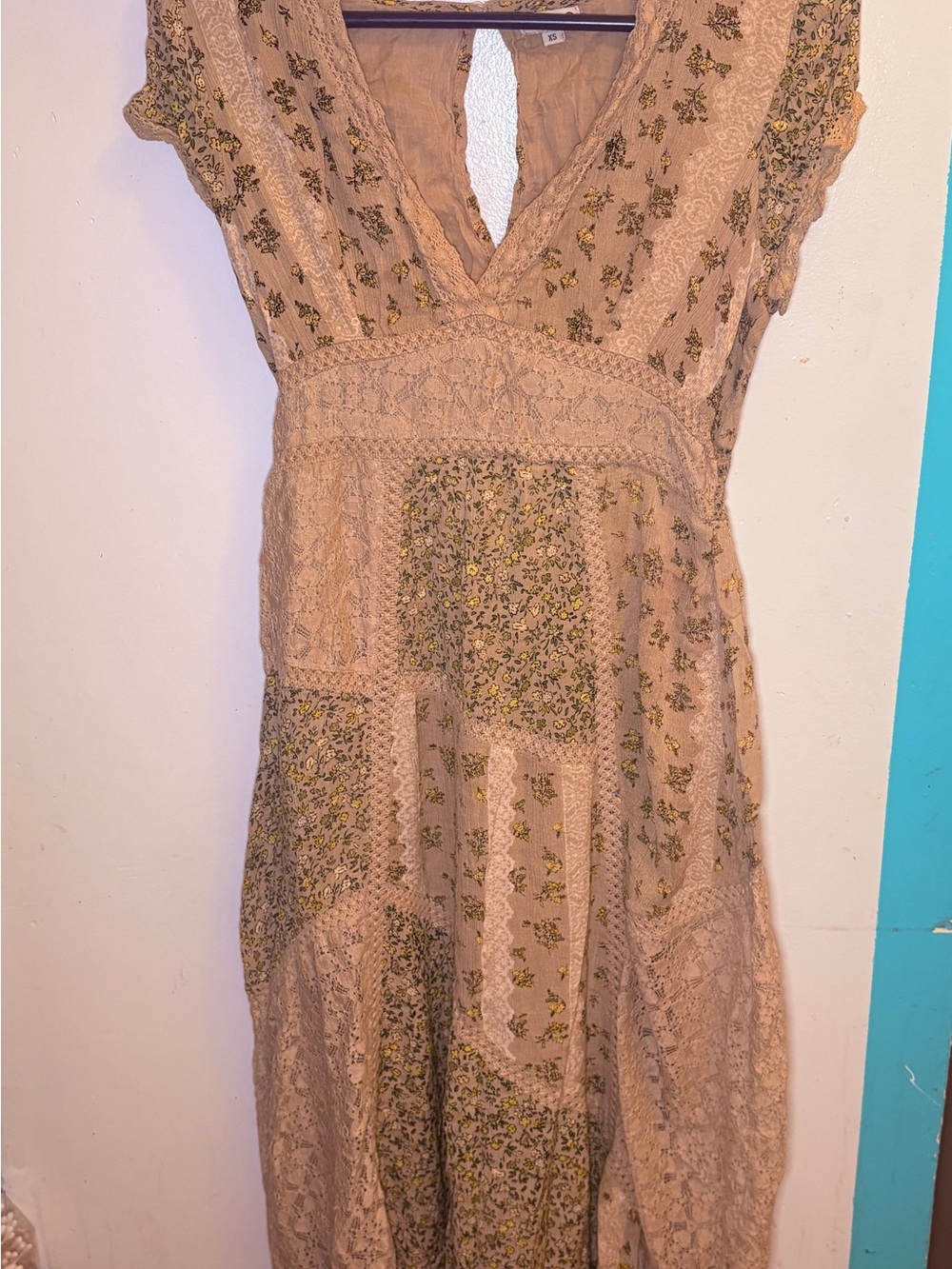 Natura Beige Floral Lace V-Neck Sleeve A-Line Midi Dress XS